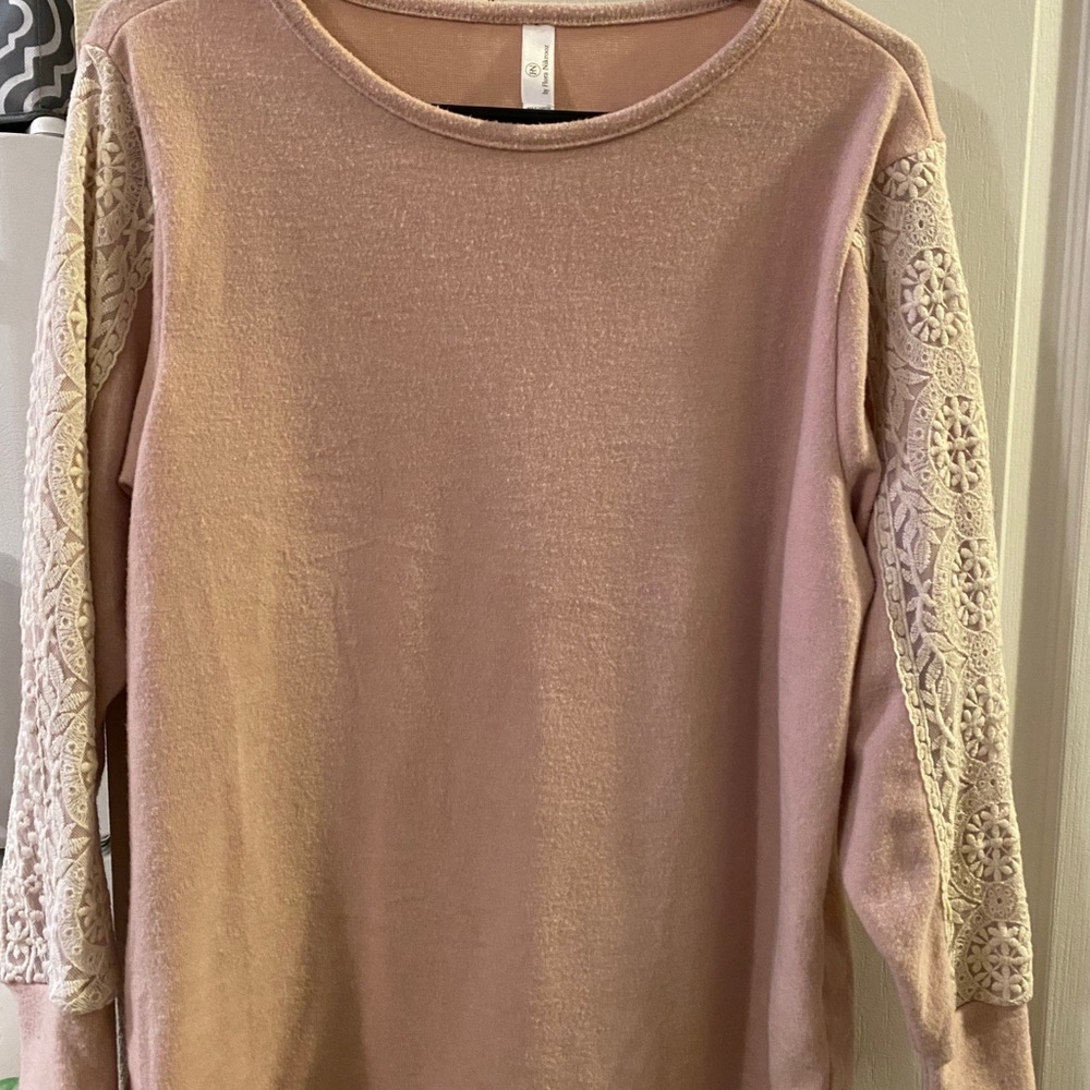 Baby pink comfy crew neck